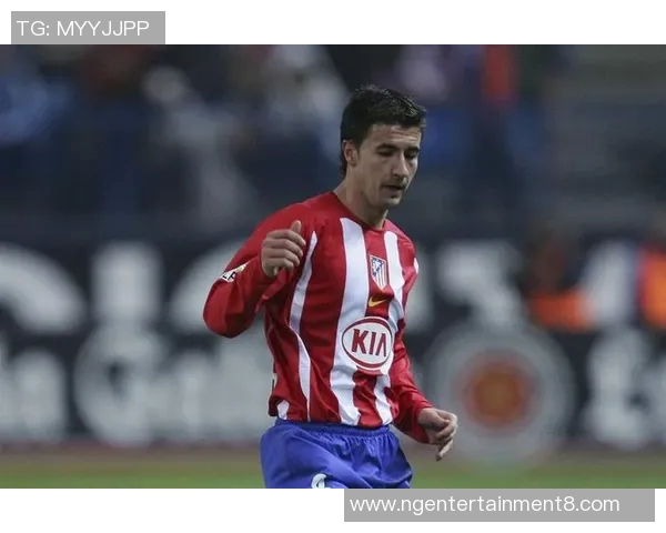 加比足球的崛起与发展探讨：从青训到职业联赛的成功之路